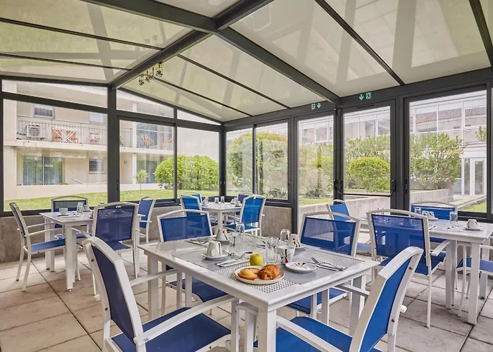 Appart Hotel Odalys City Aix En Provence Le Clos De La Chartreuse