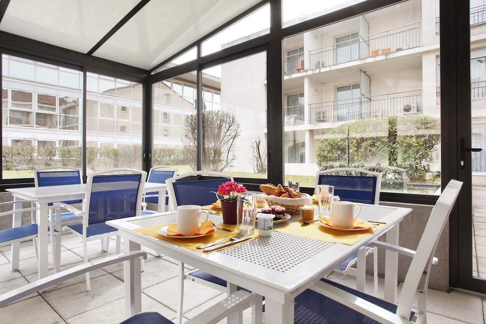 Odalys Aix En Provence Le Clos De La Chartreuse Aparthotel 3*