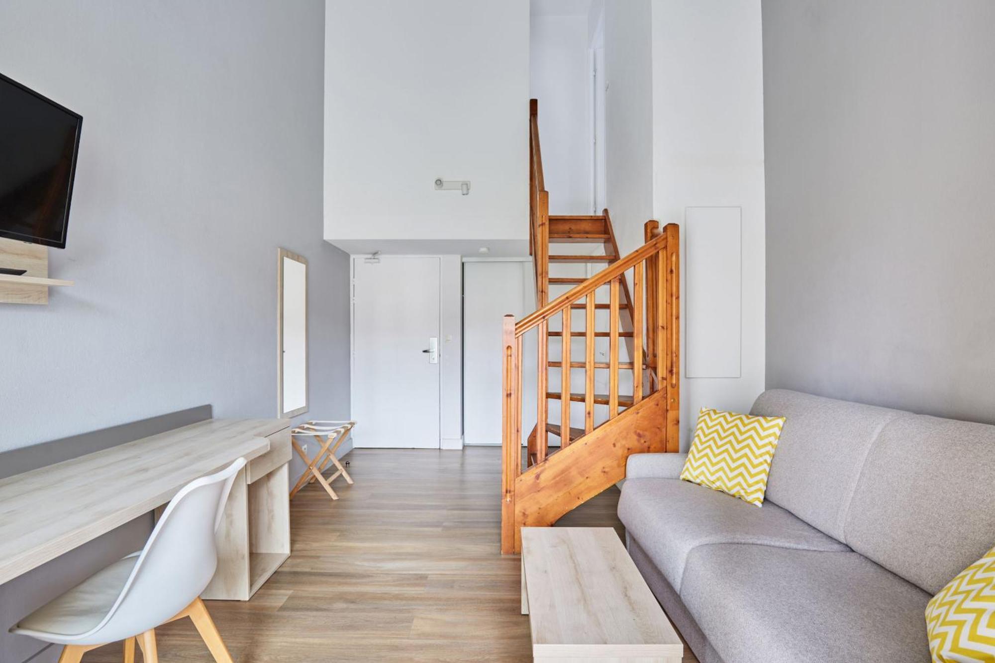 Aparthotel Odalys Aix En Provence Le Clos De La Chartreuse