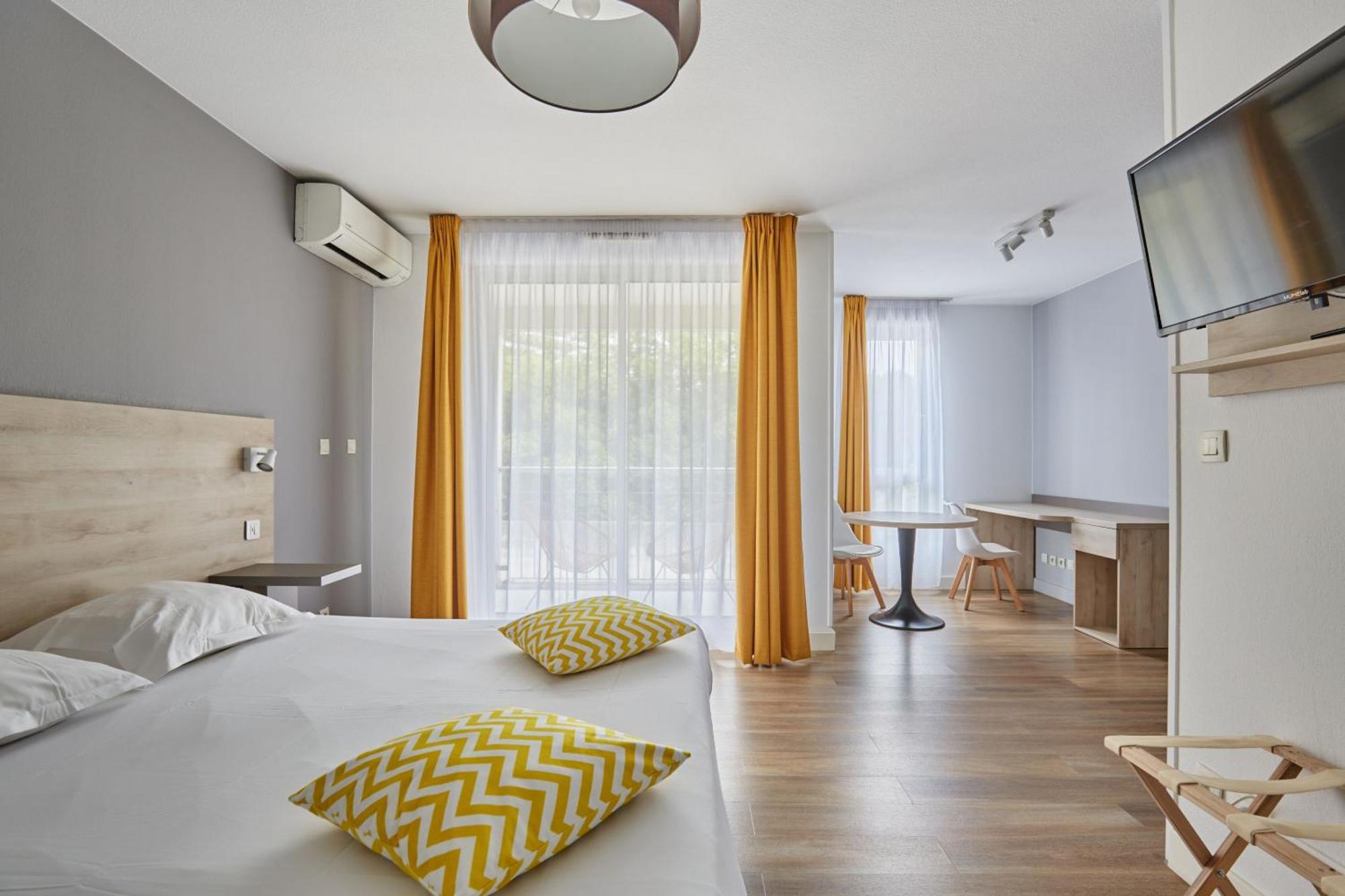 Odalys Aix En Provence Le Clos De La Chartreuse 3*